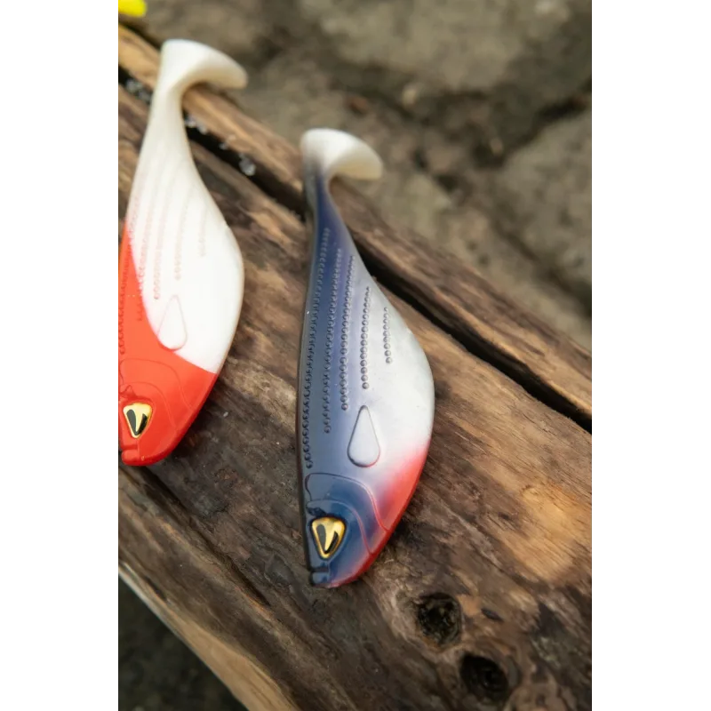 black-cat-big-hit-shad-18cm-red-head~2