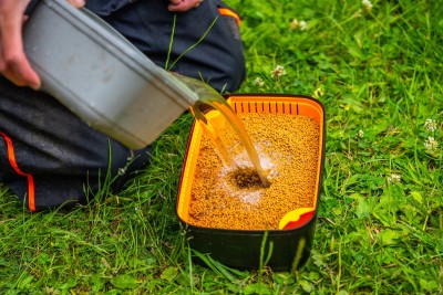 5 pint Bait Strainer2