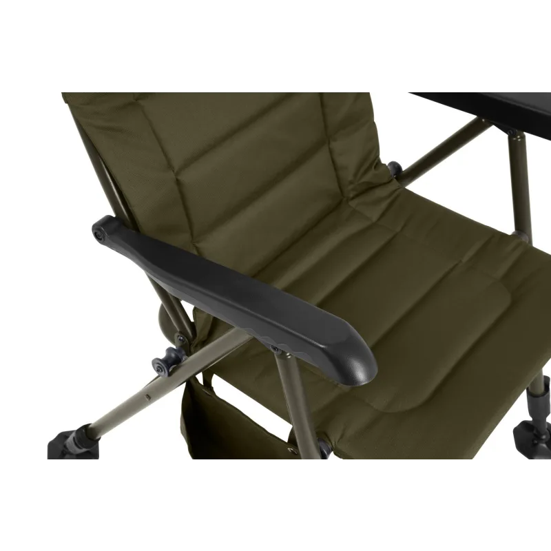 avid-carp-revolve-x-armchair~3
