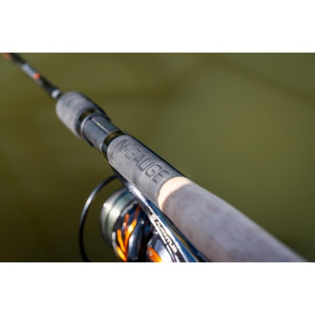 guru-n-gauge-pro-feeder-rod-12ft-3pc-1-60g_(14)