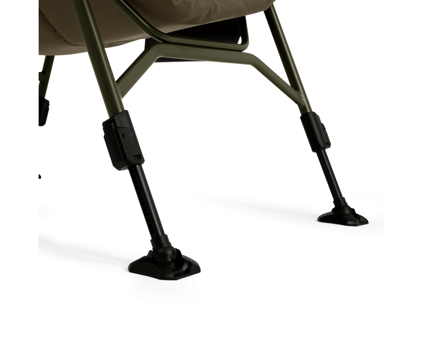 ap-a0440043_benchmarkultracozychair-02_studio