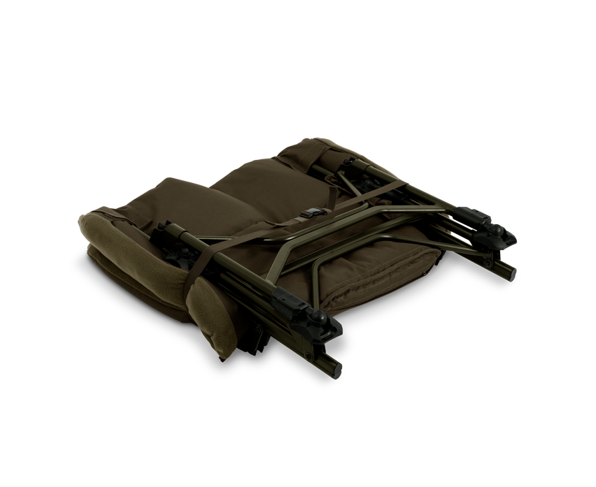 ap-a0440043_benchmarkultracozychair-07_studio