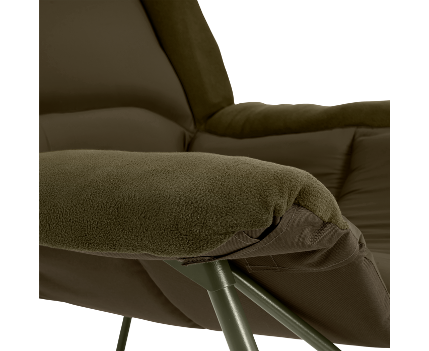 ap-a0440043_benchmarkultracozychair-06_studio