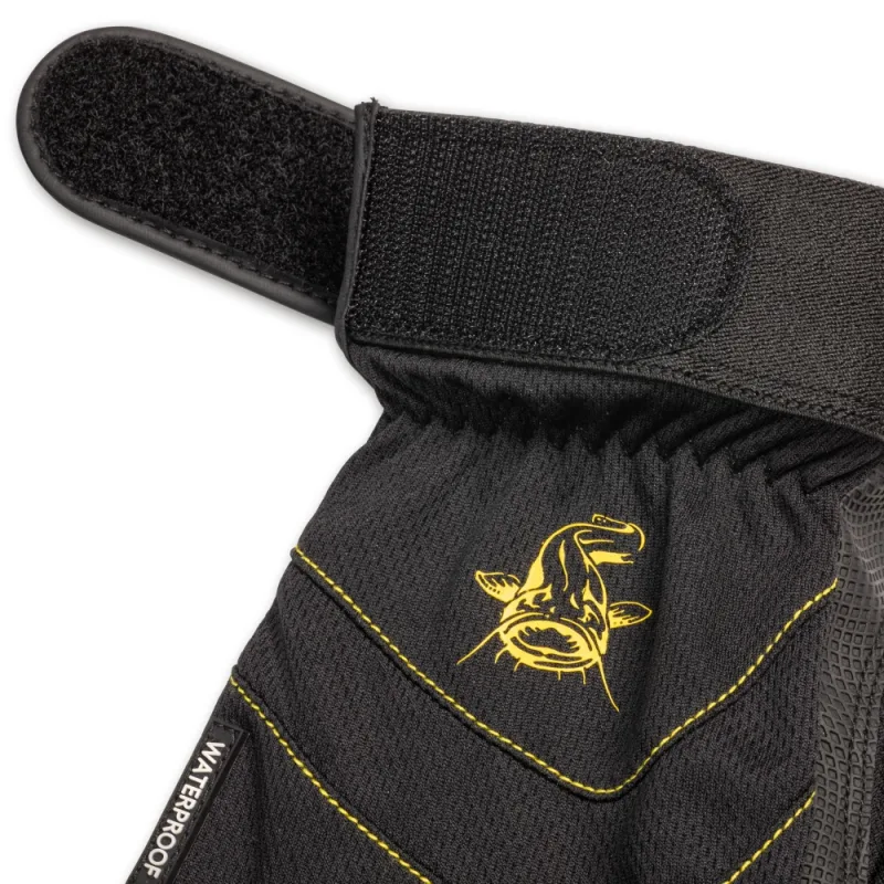 black-cat-wasserdichter-handschuh~5