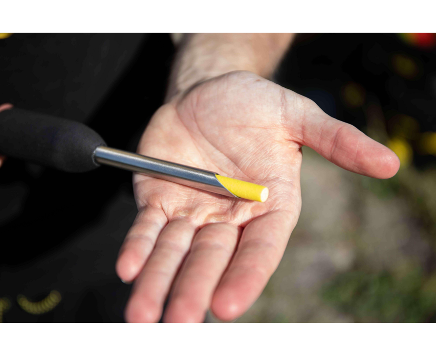 bc-bo150011-minideadbaitpuncherfoamsticks-003-inuse_1920x1920