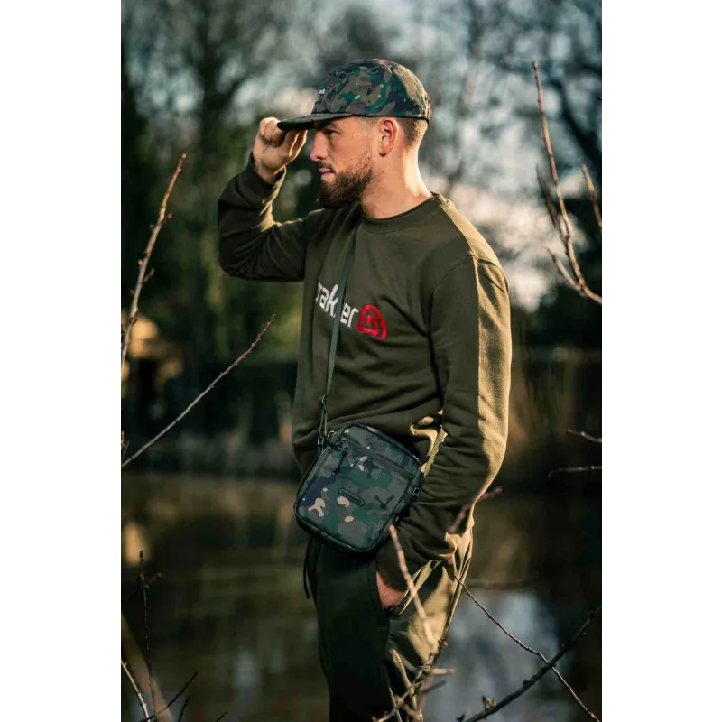 trakker-nxc-camo-essentials-bag~3