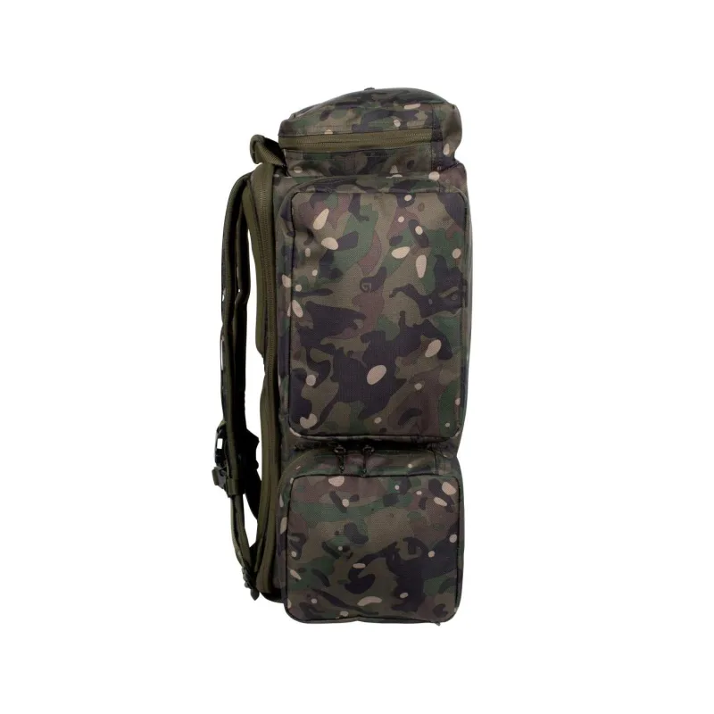 trakker-nxc-camo-deluxe-rucksack~3