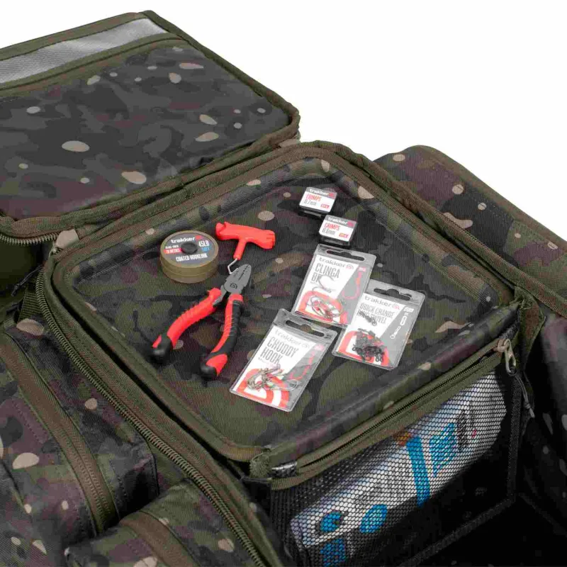 trakker-nxc-camo-deluxe-rucksack~7